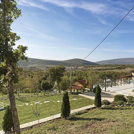 Four-bedroom In Kijevo