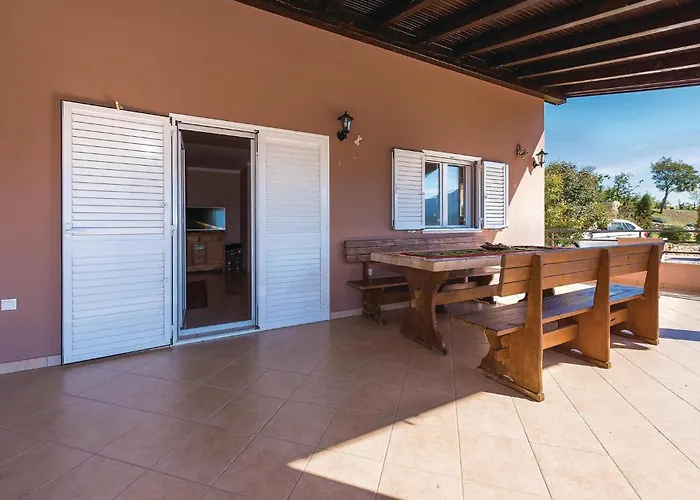 Four-bedroom In Kijevo