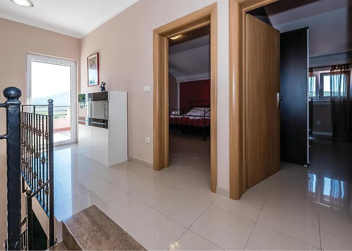 Four-bedroom In * Kijevo