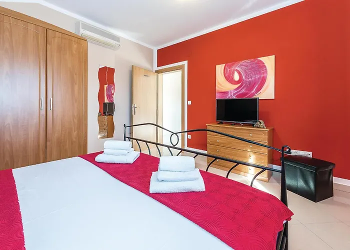 Four-bedroom In Vakantiehuis *