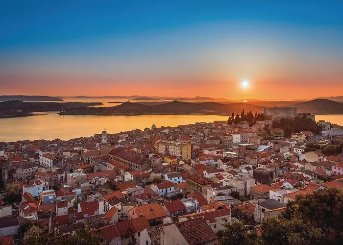 Nyaraló Four-bedroom In Kijevo