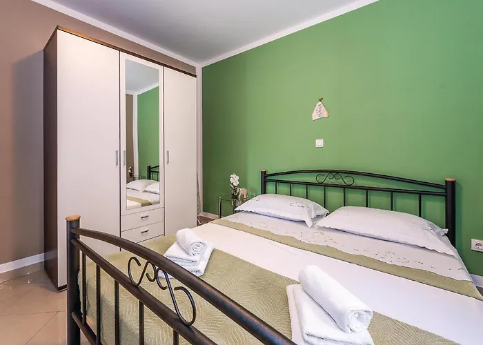 Nyaraló Four-bedroom In Kijevo