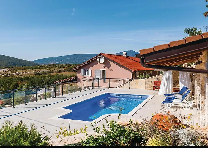 Four-bedroom In Nyaraló *